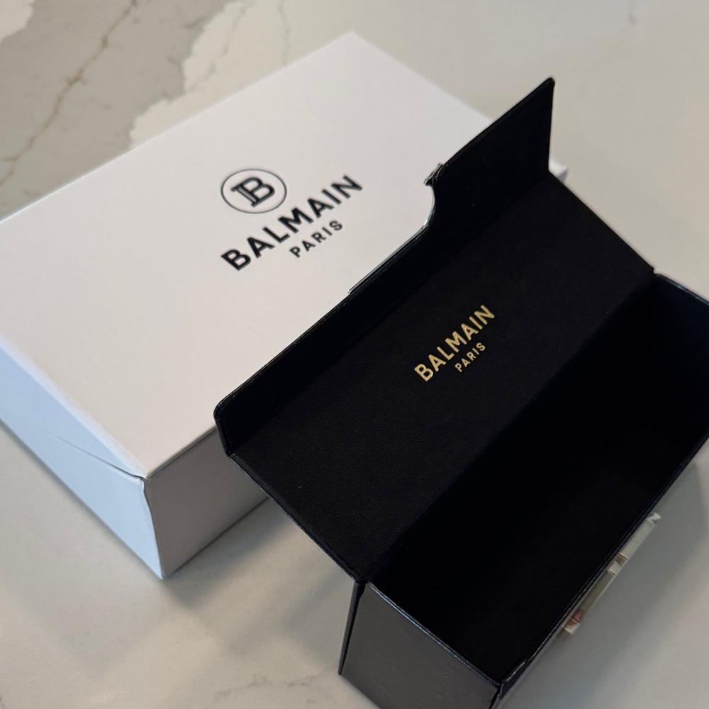 Balmain Black Sunglasses  Case with Silver Logo - Picture 6 of 7